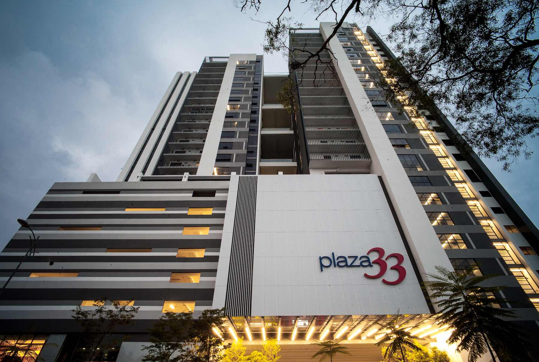 Plaza 33
